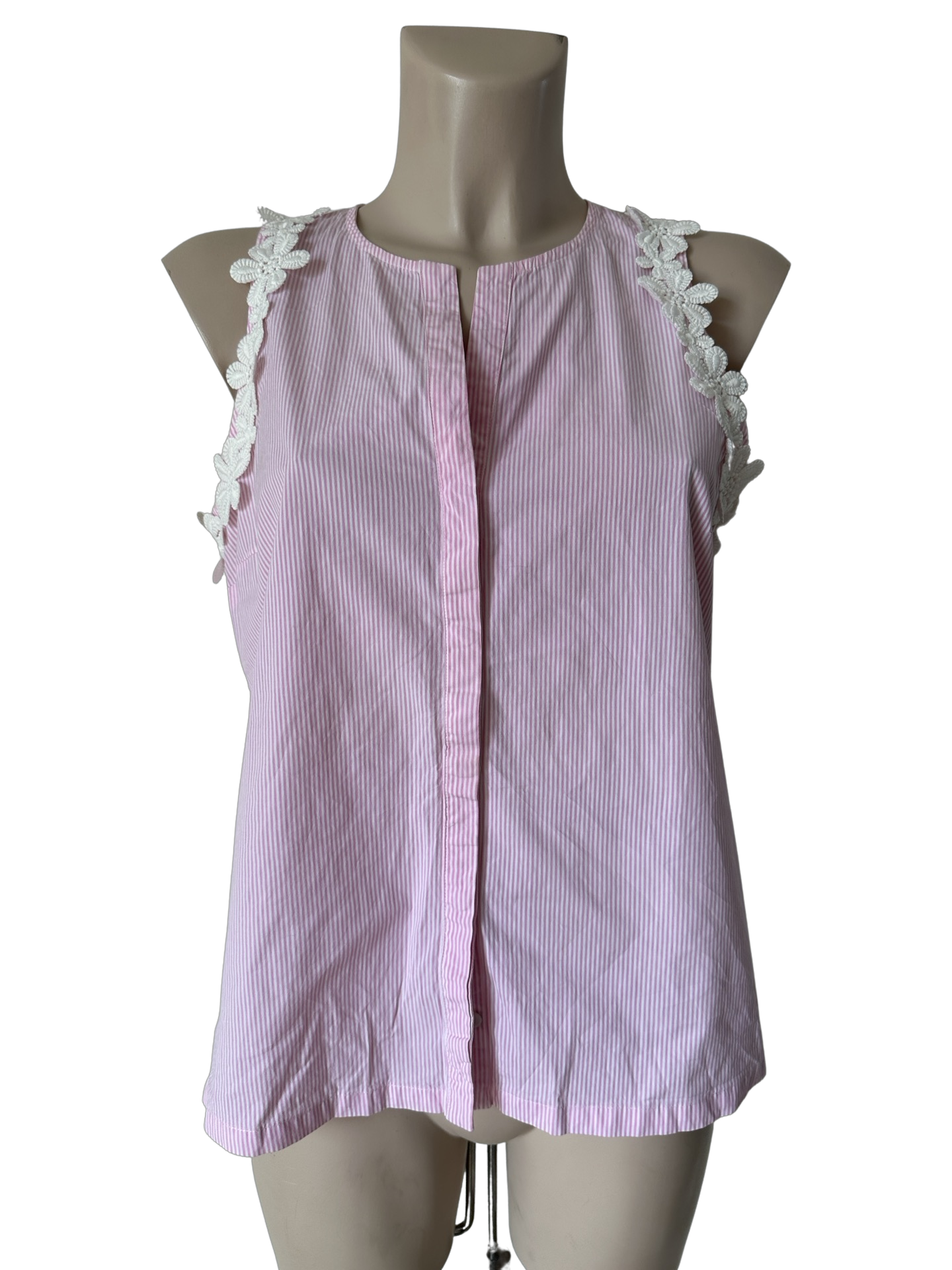 River Woods top L