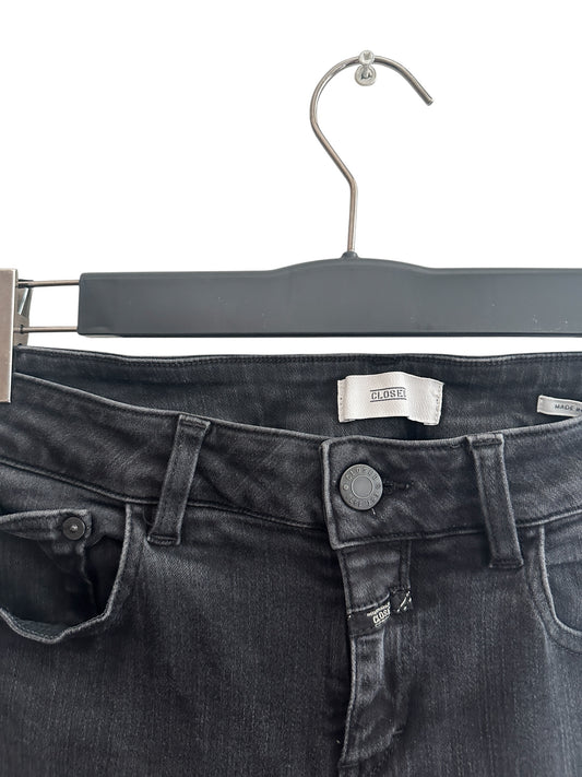 Closed spijkerbroek 28