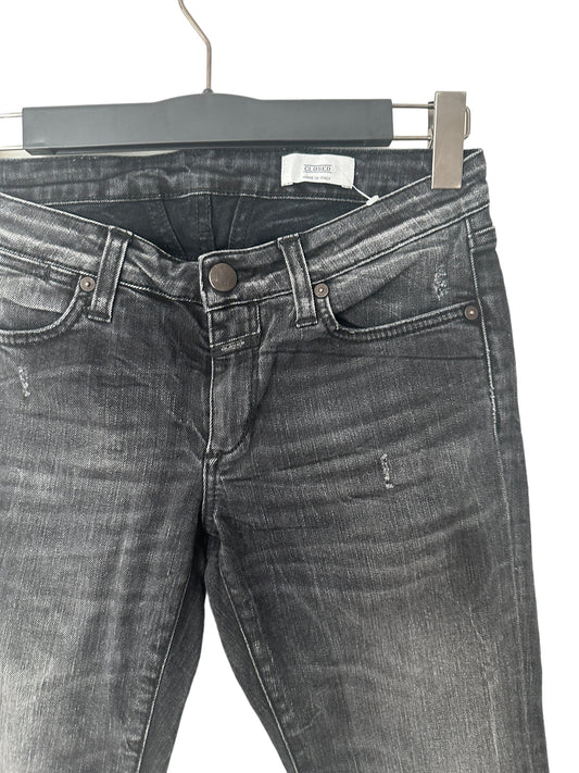 Geschlossene Jeans 27