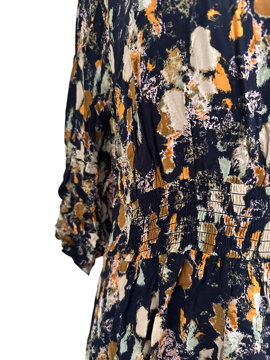 Second Female dress M