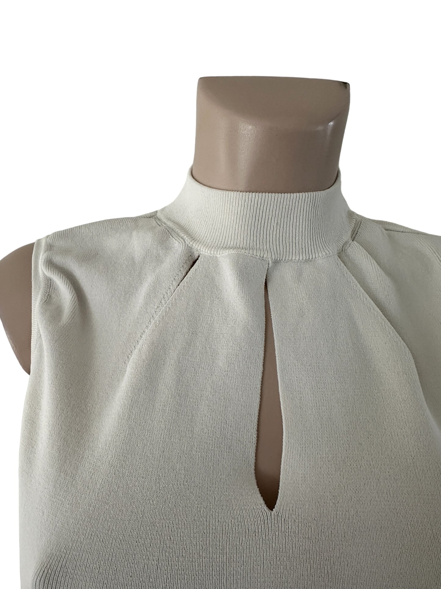 Claudia Strater top L