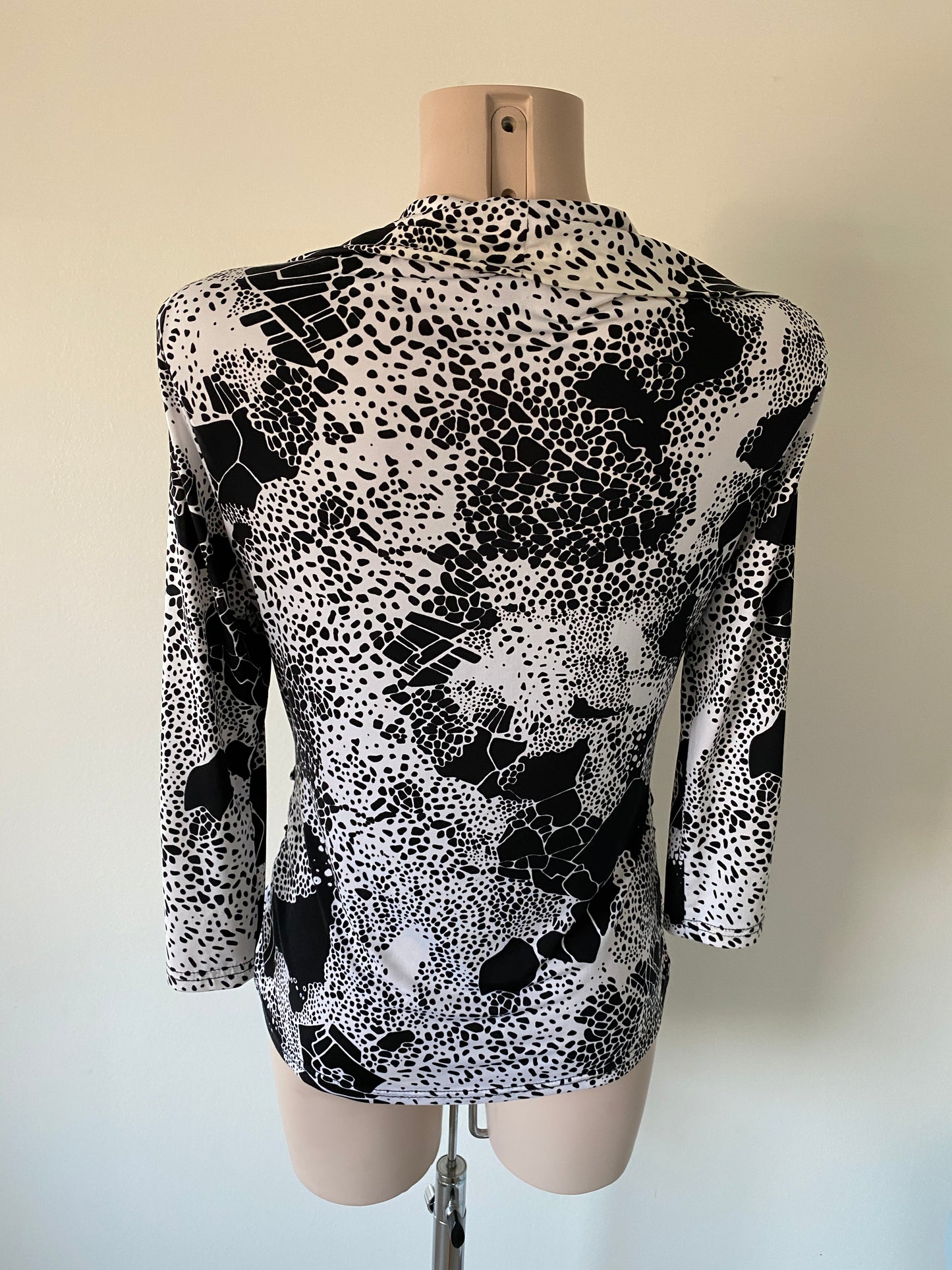 Joseph Ribkoff shirt M