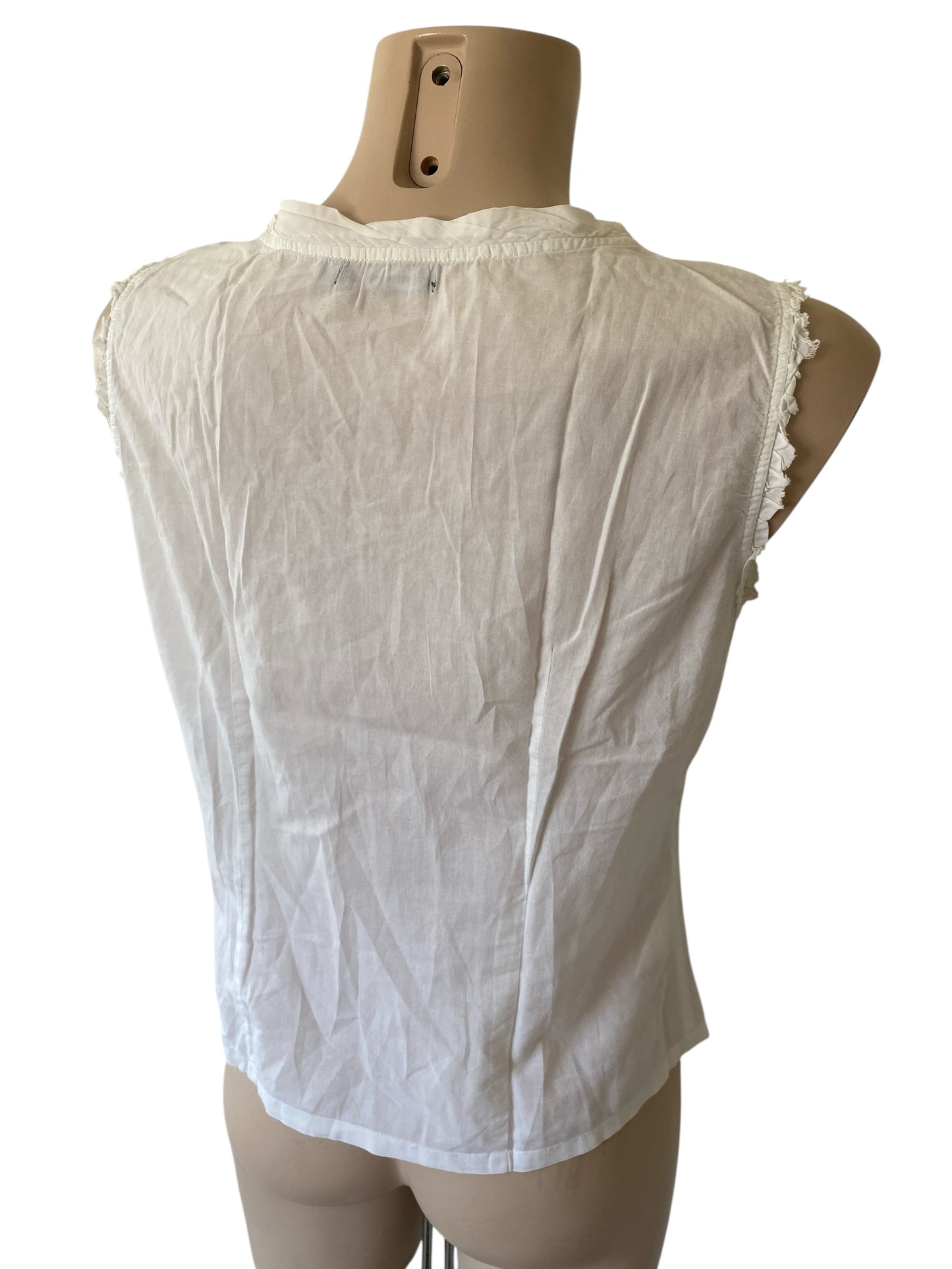 River Woods top M