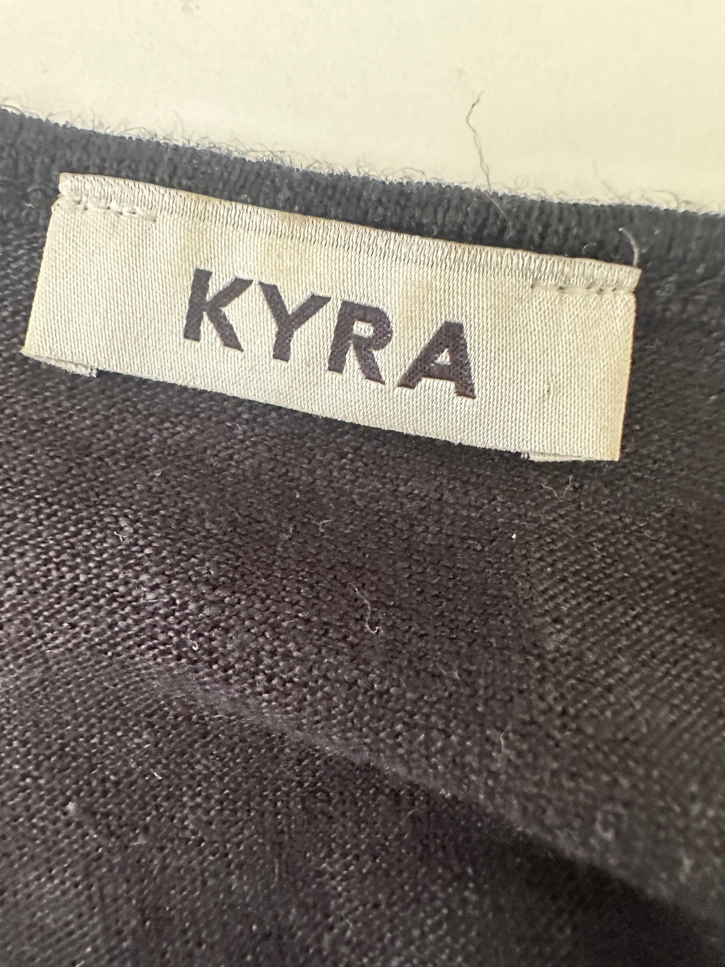 Kyra shirt M