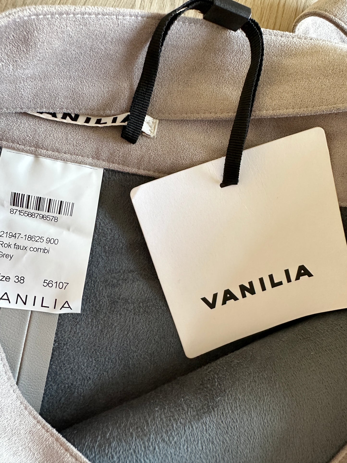 Vanilia Rock M