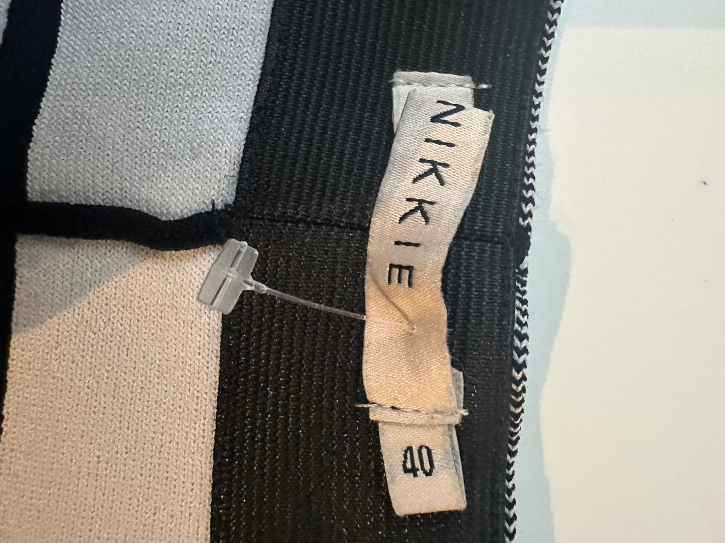 Nikkie rok M