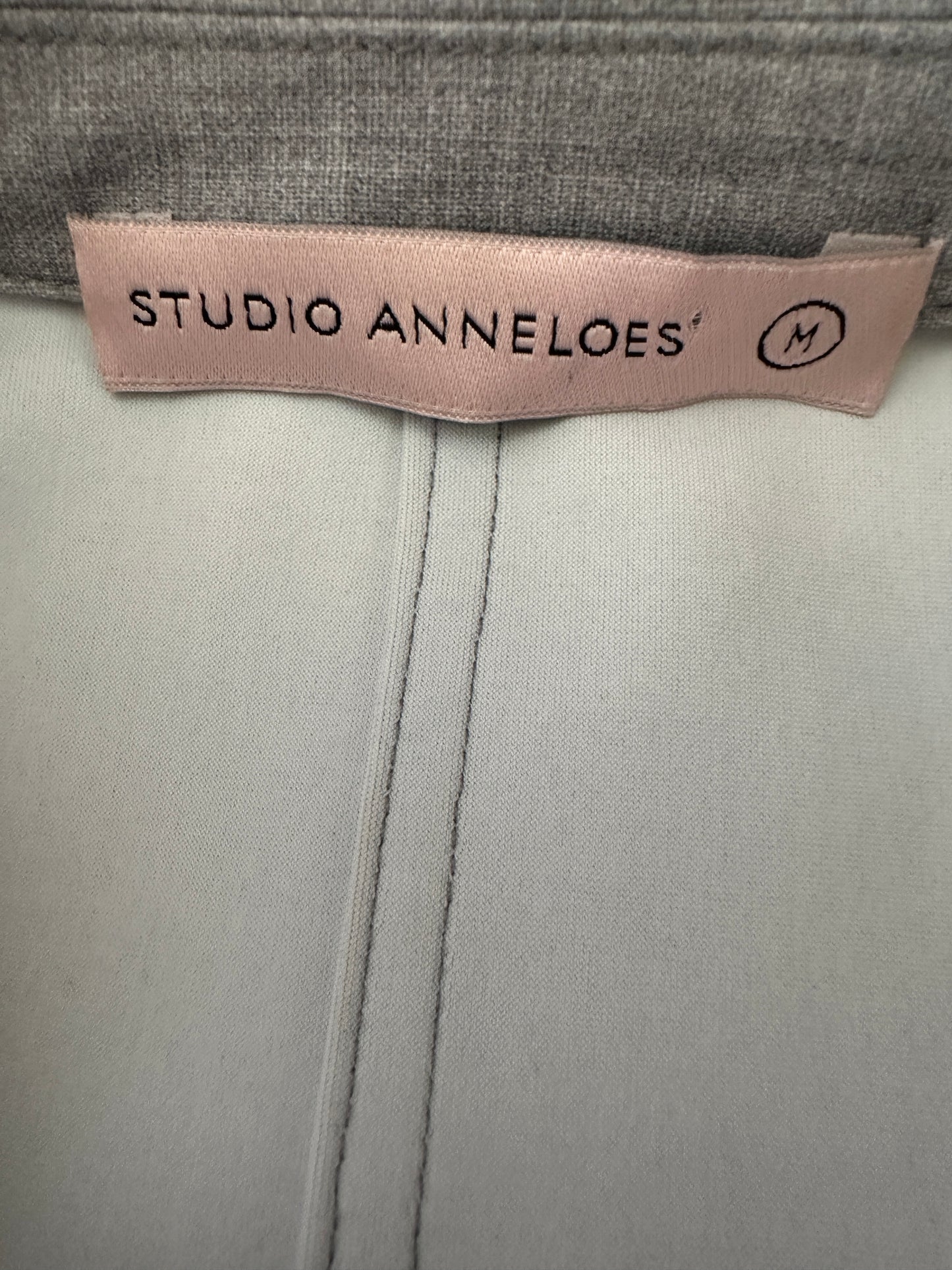Studio Anneloes blazer size M