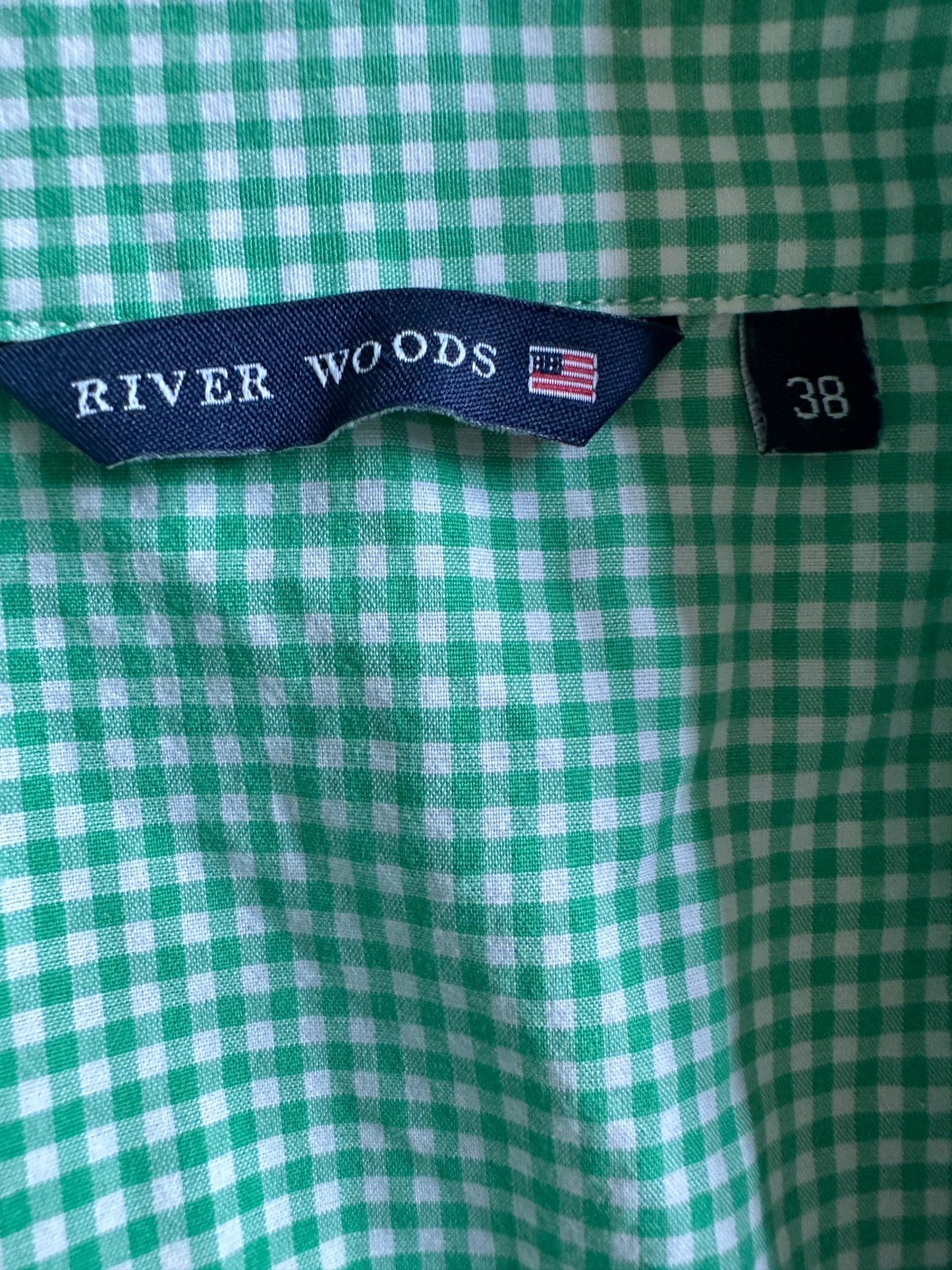 River Woods top M