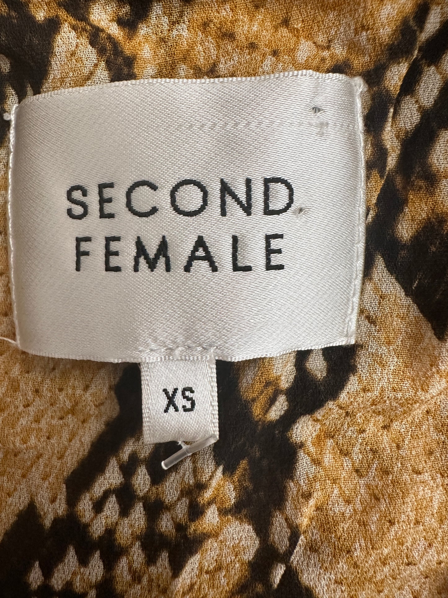 Second Female blouse XS
