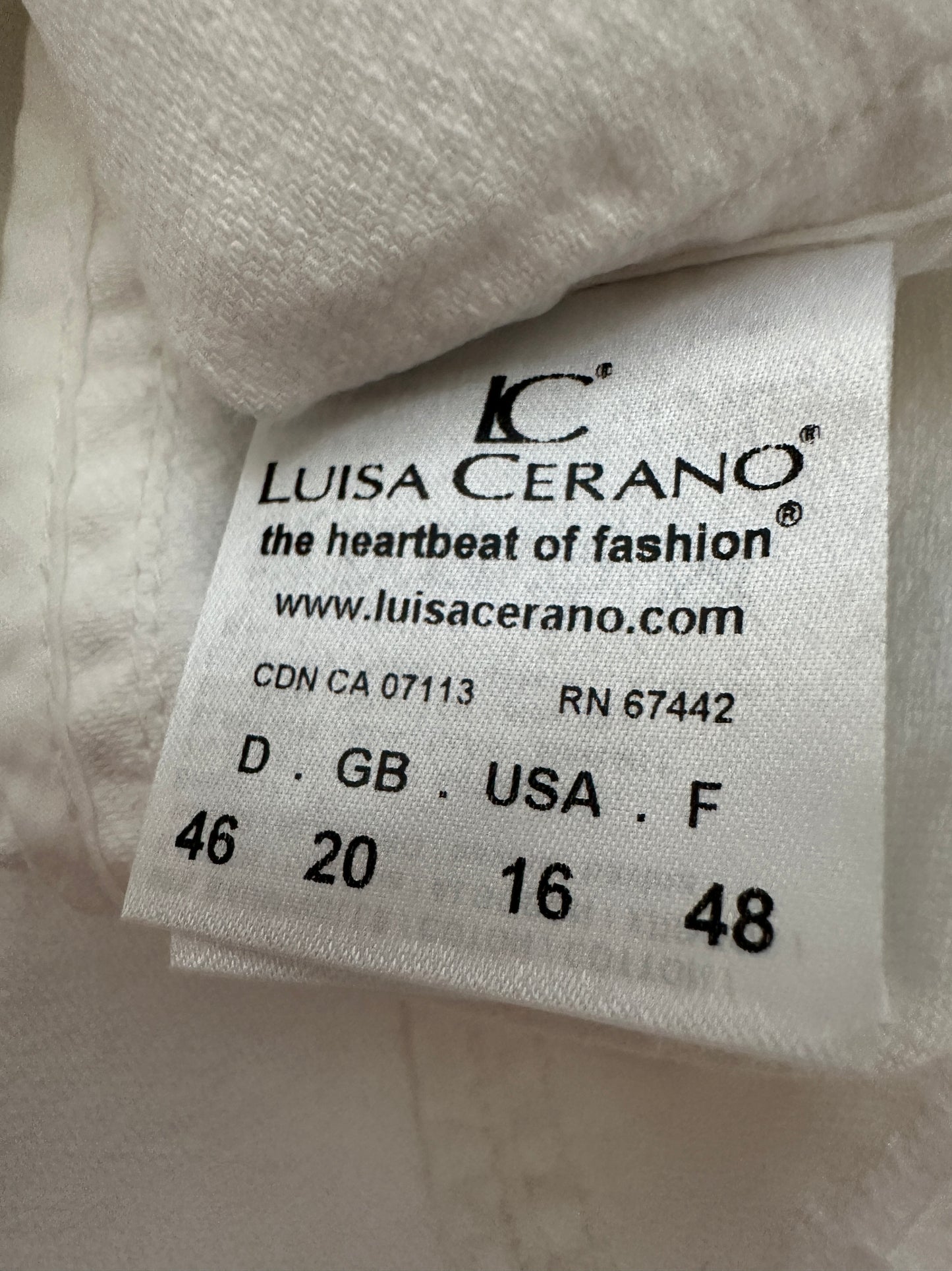 Luisa Cerano vest L