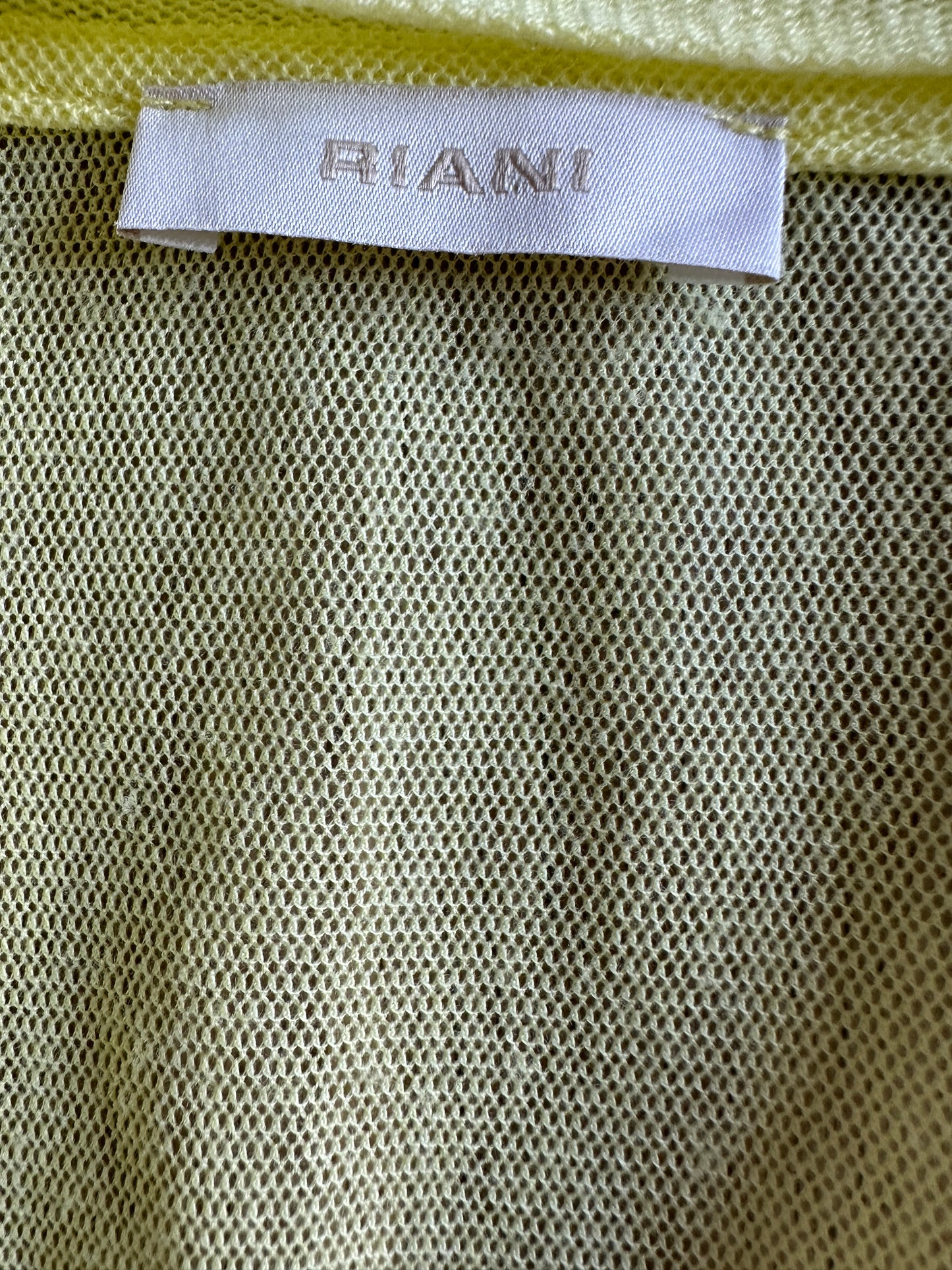 Riani vest S