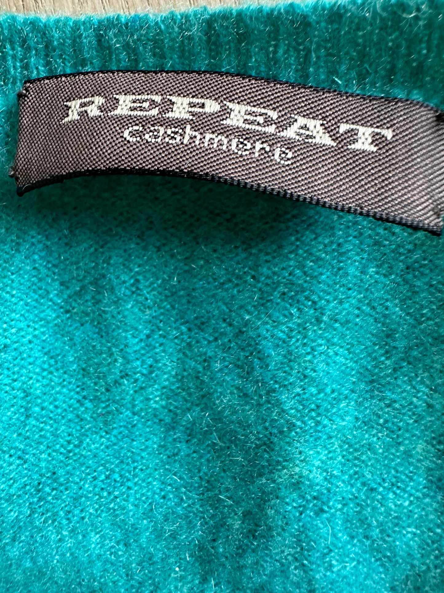 Repeat vest S