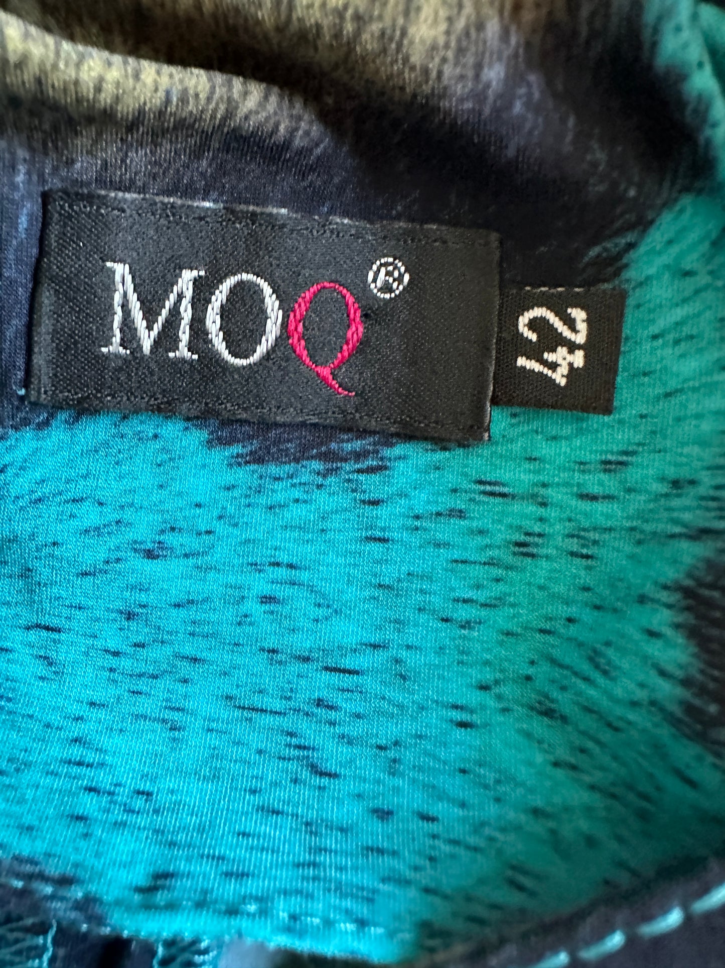 Moq blazer XL