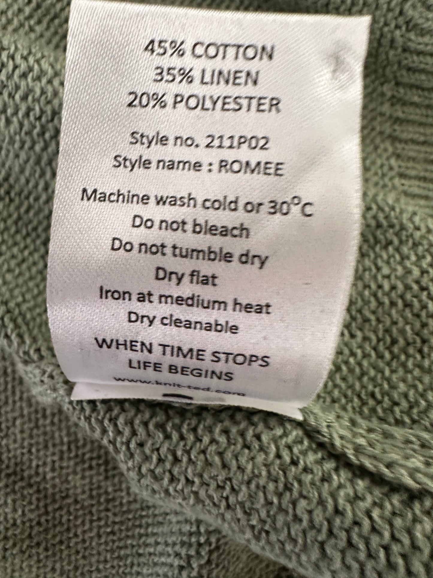 Knit-Ted vest XL