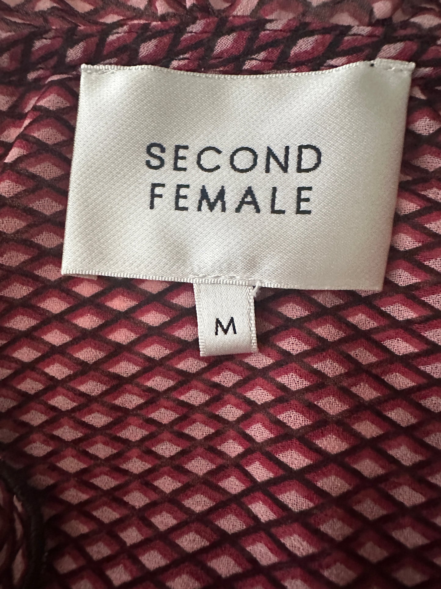Second Female blouse M