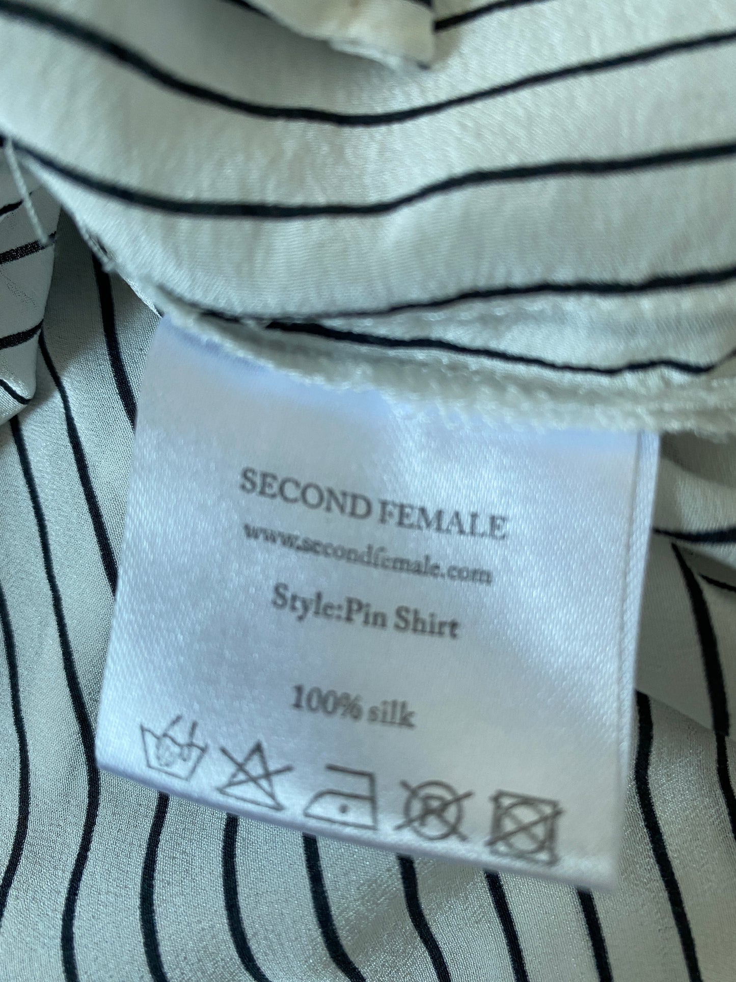 Second Female blouse S