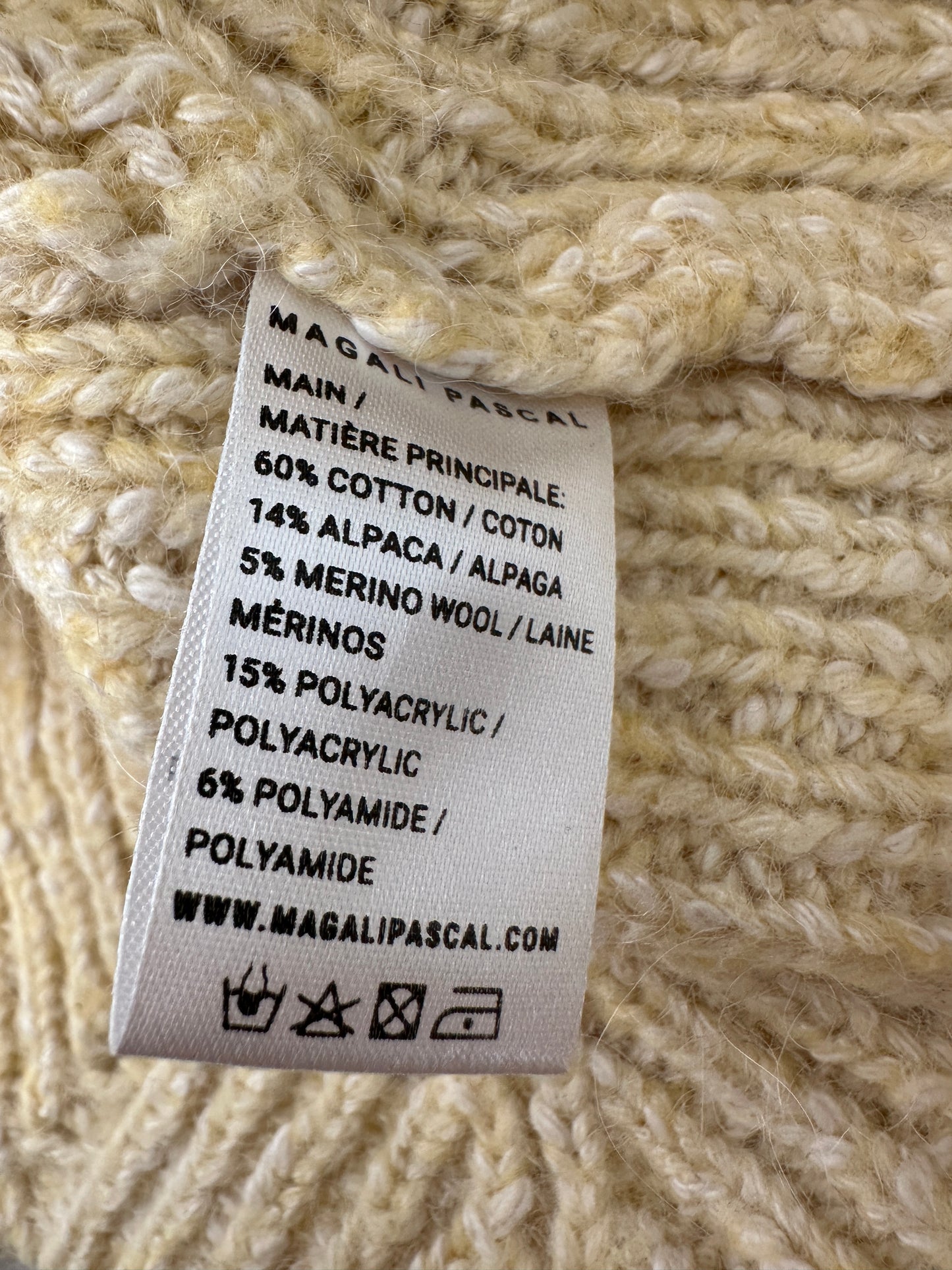 Magali Pascal trui XL
