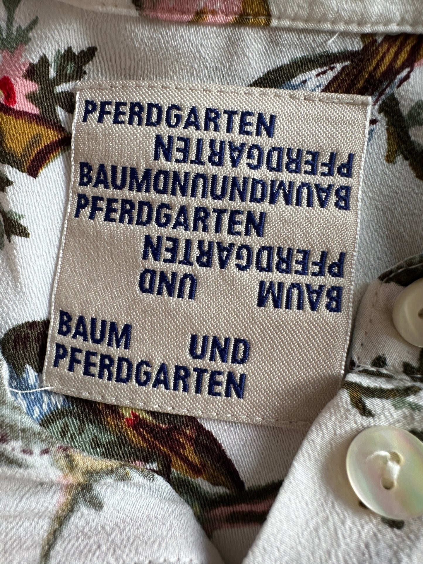 Baum und Pferdgarten blouse S