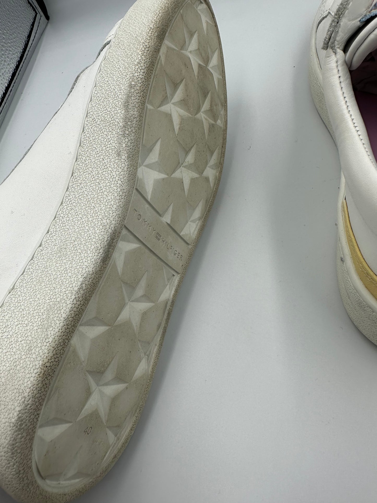 Tommy Hilfiger sneakers 40