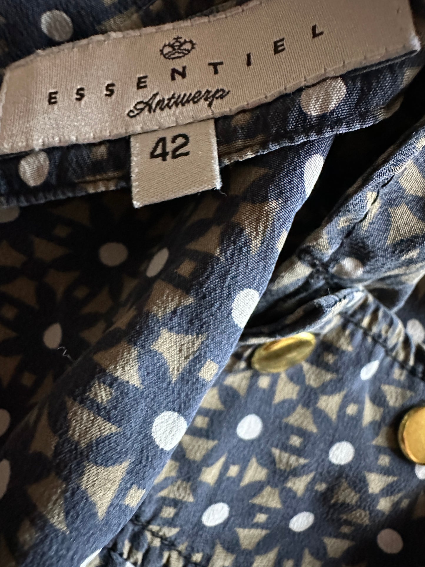 Essentiel Antwerp shirt L