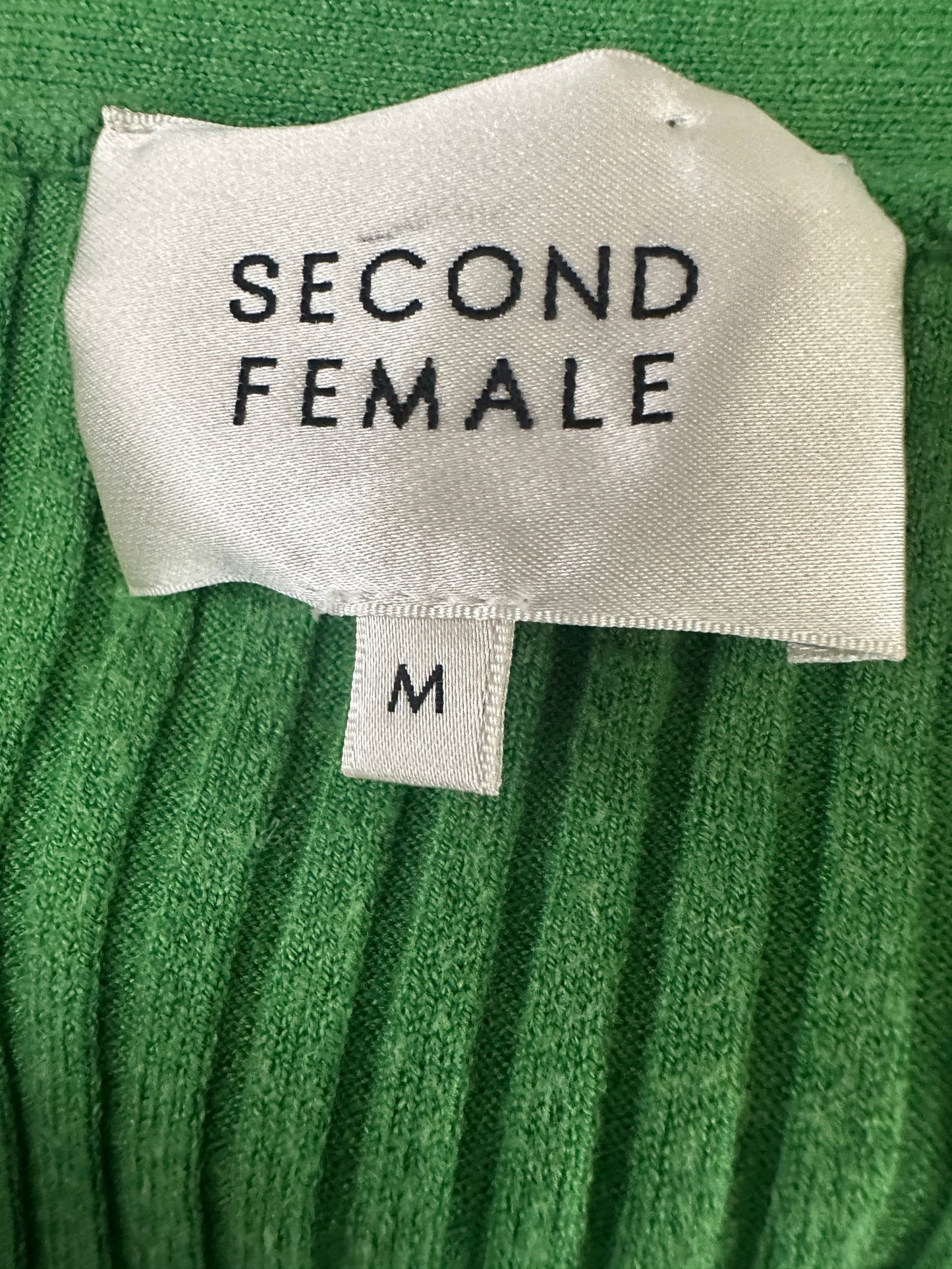 Second Female vest M