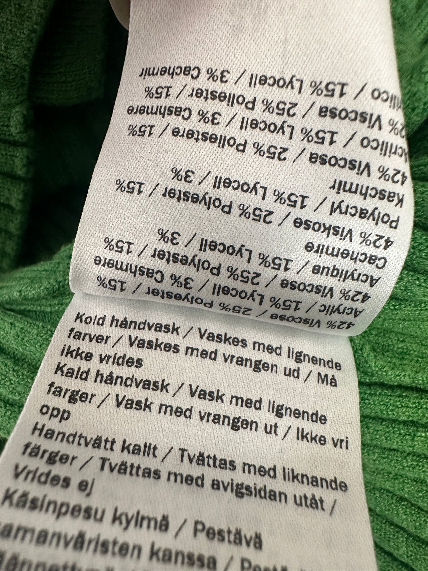Second Female vest M