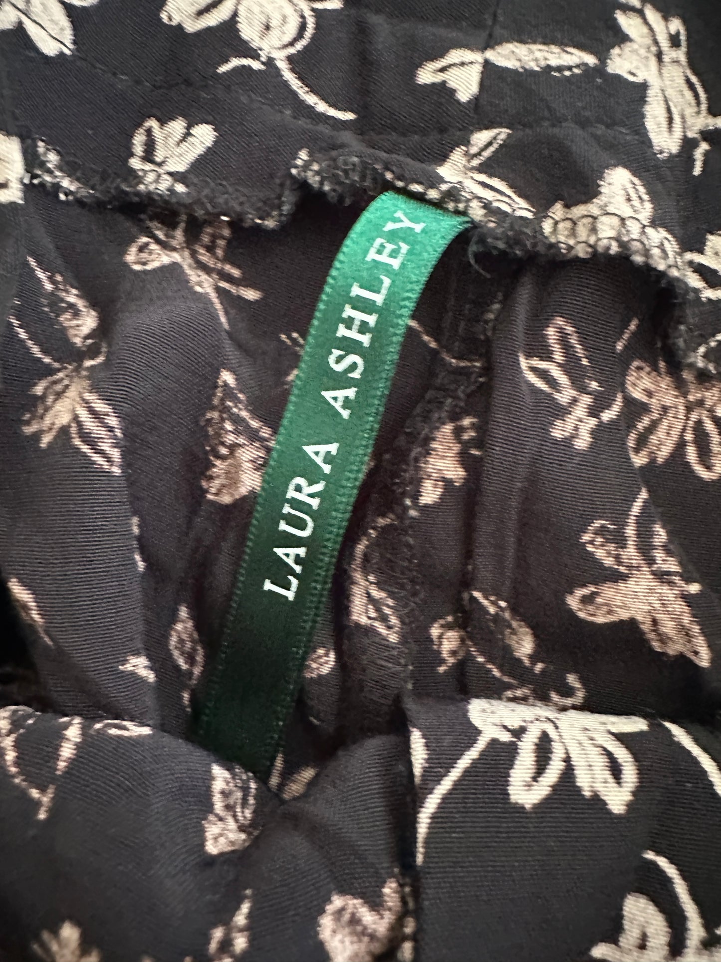 Laura Ashley rok S