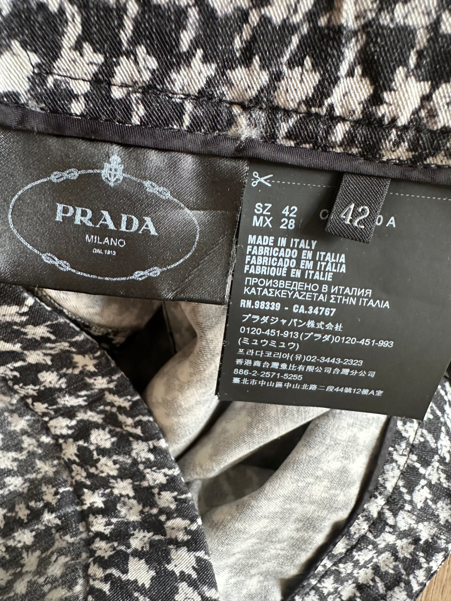 Prada broek L