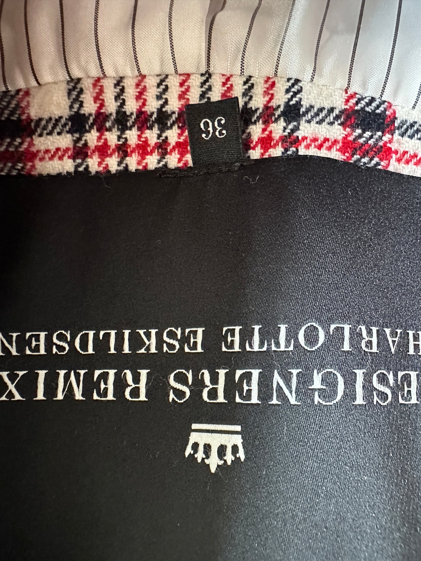 Designer's Remix jas s