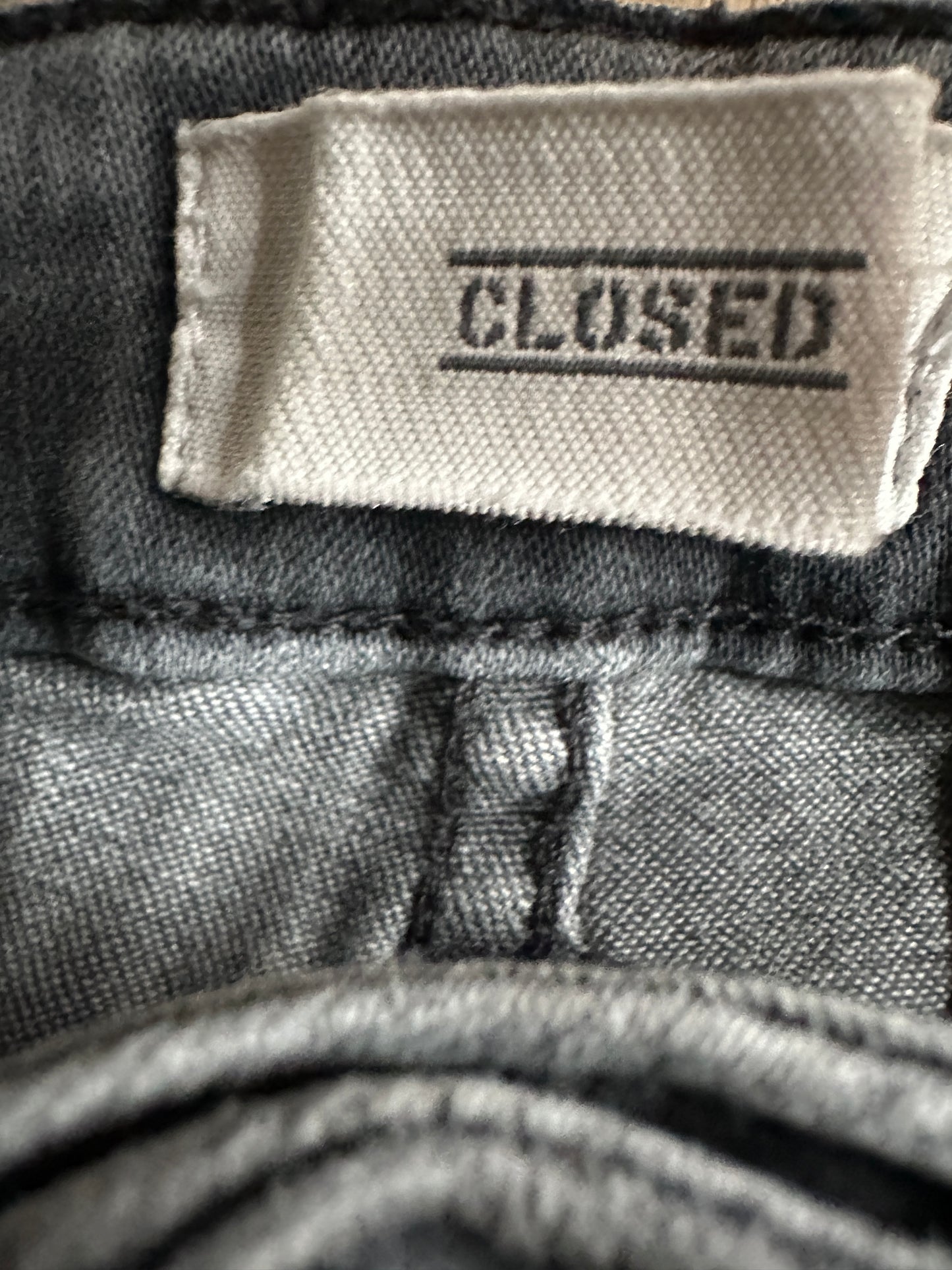 Closed spijkerbroek 27