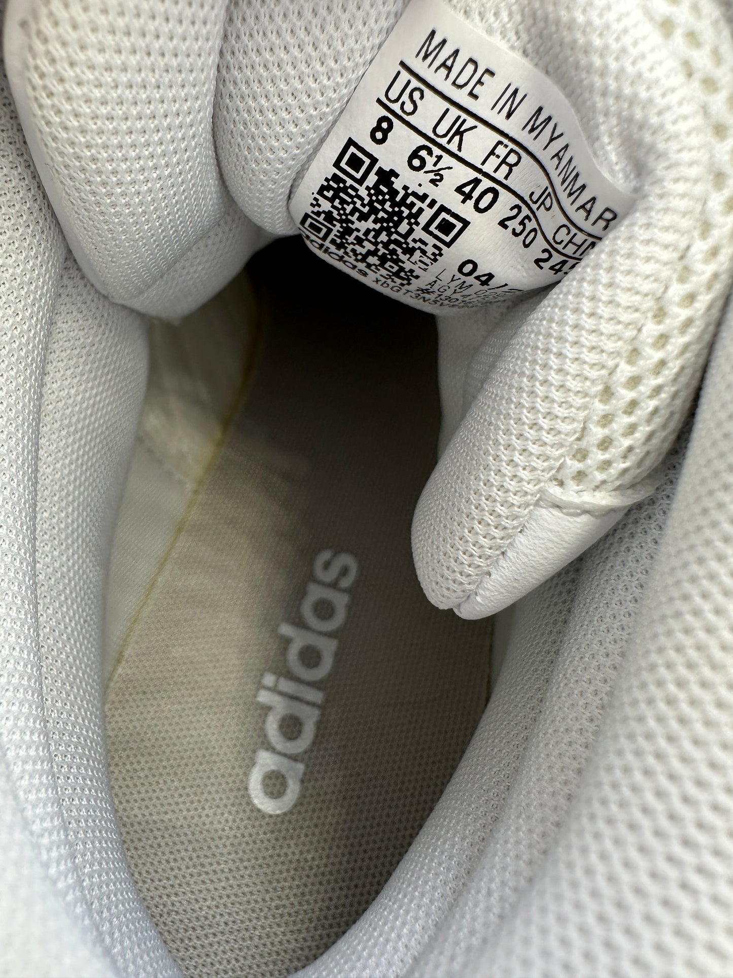 Adidas sneakers 40
