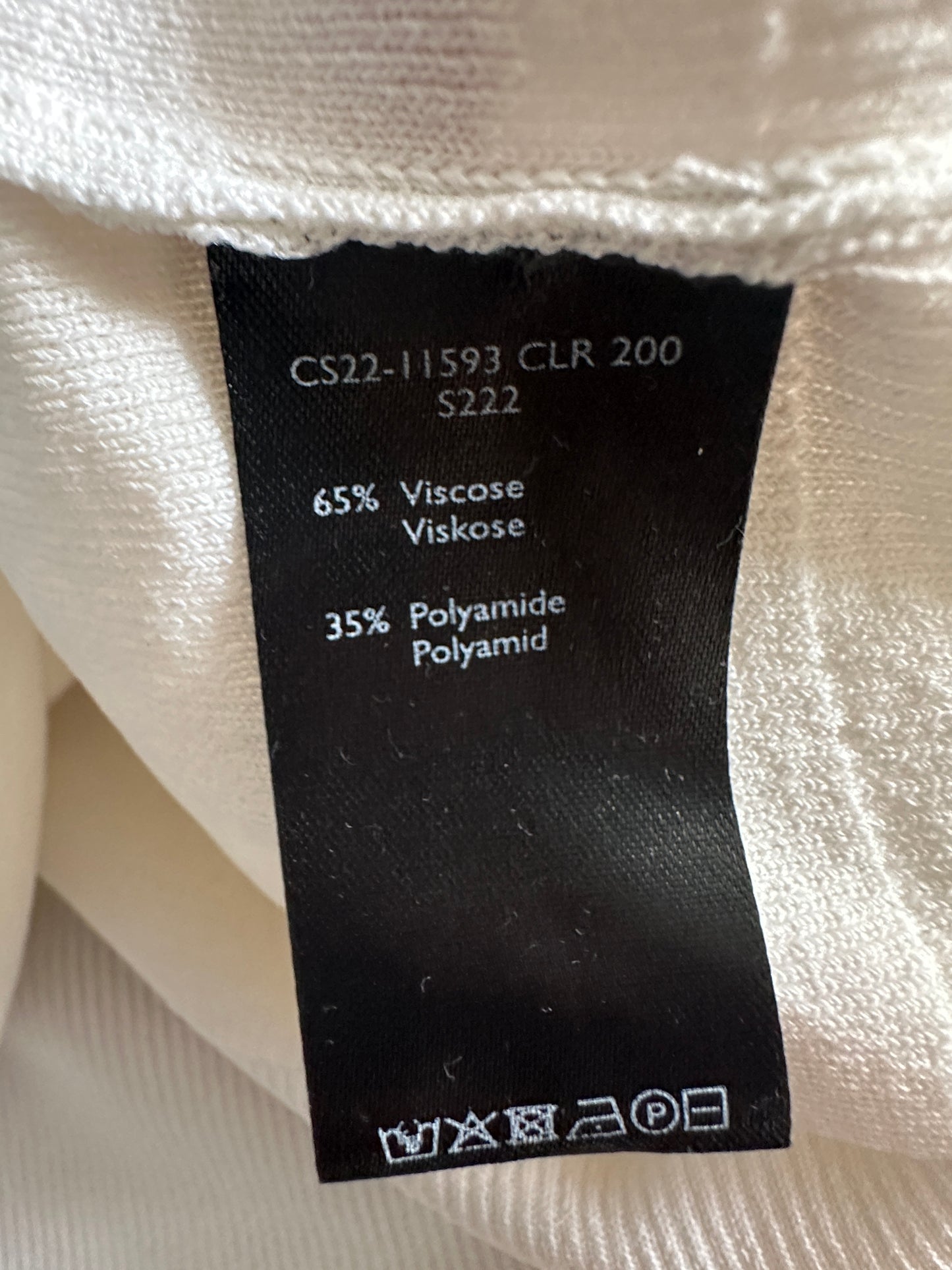 Claudia Strater top L