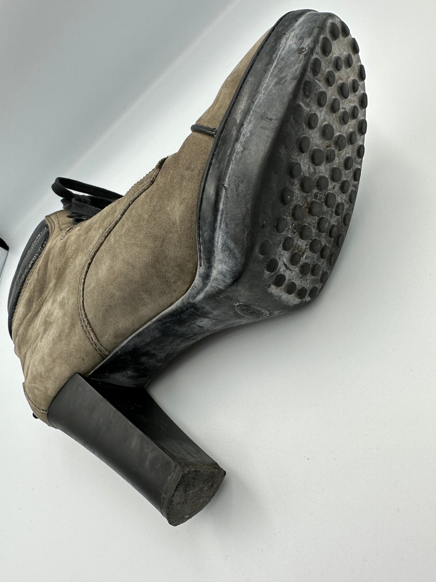 Tod's enkellaarzen 39