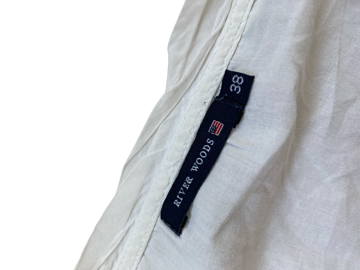 River Woods top M