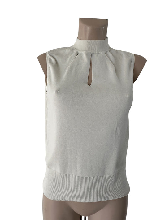 Claudia Strater top L
