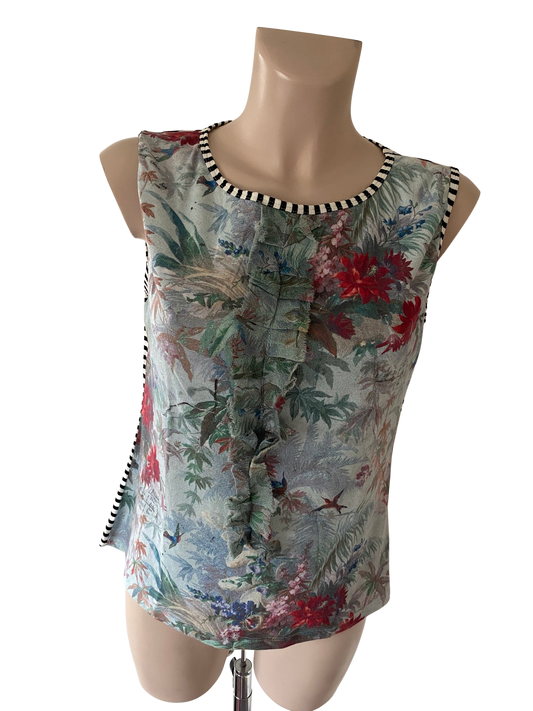 Marc Cain top, size L