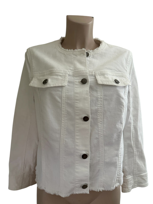 Luisa Cerano vest L