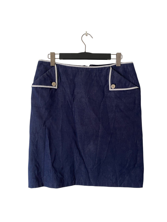 Escada rok 44