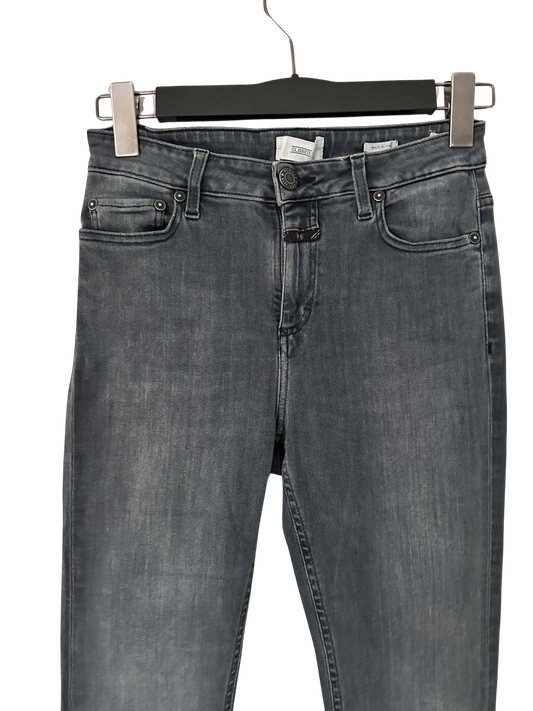 Geschlossene Jeans 27