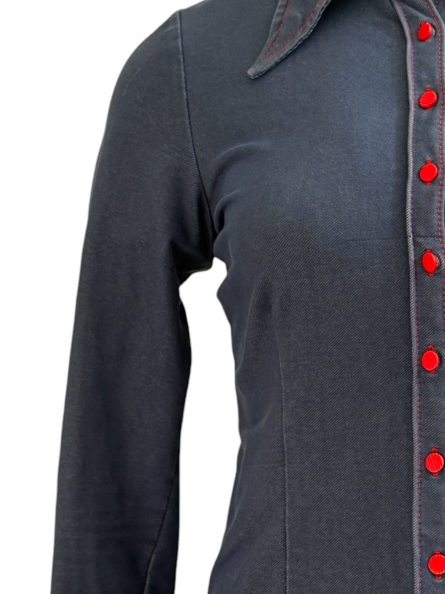 Wer ist das Mädchen mit der Bluse S?