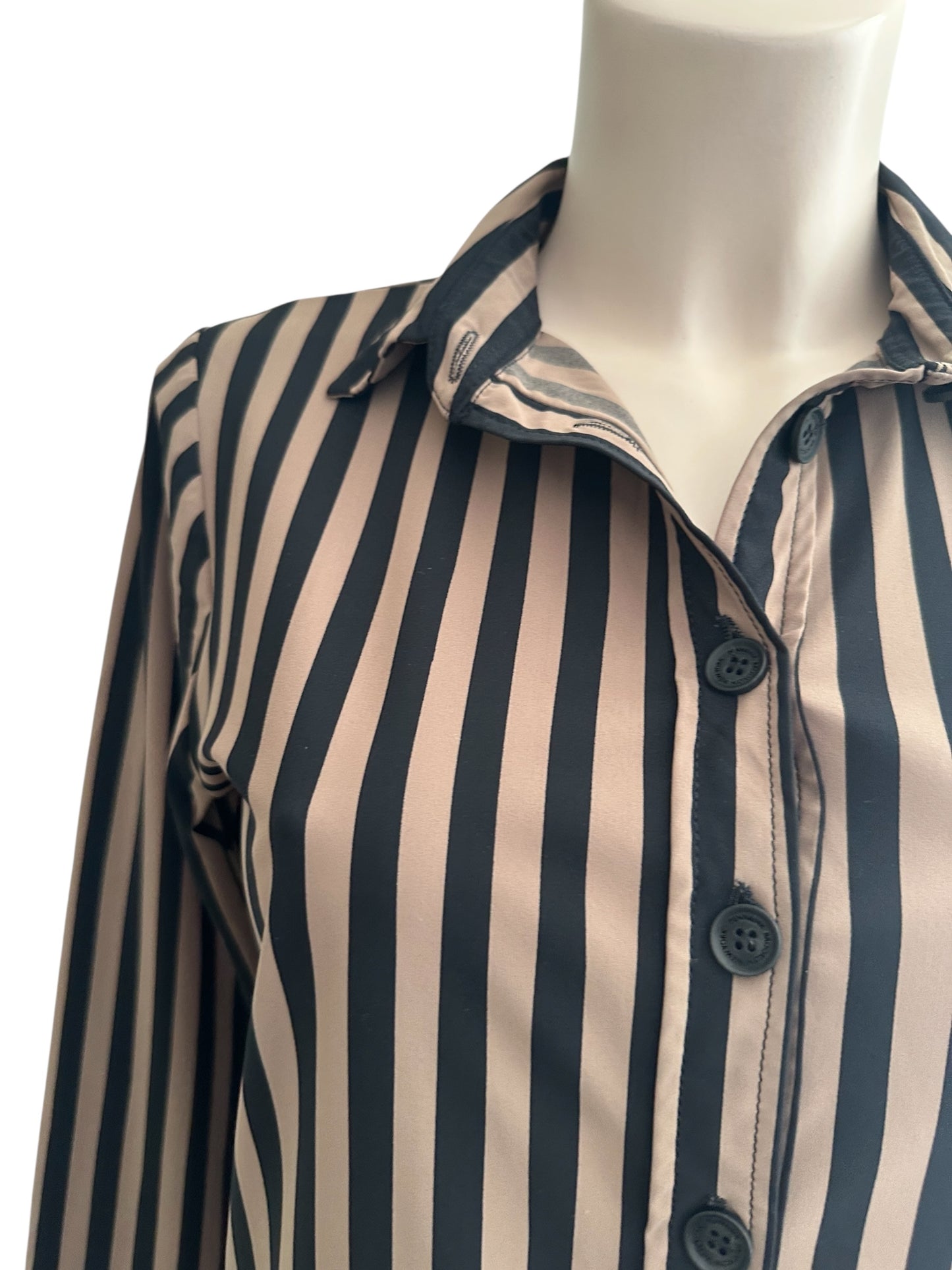 Penn & Ink blouse M