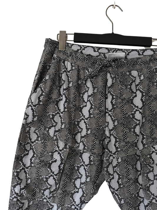 Penn &amp; Ink pants, size L