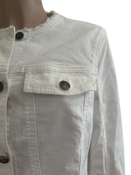 Luisa Cerano vest L