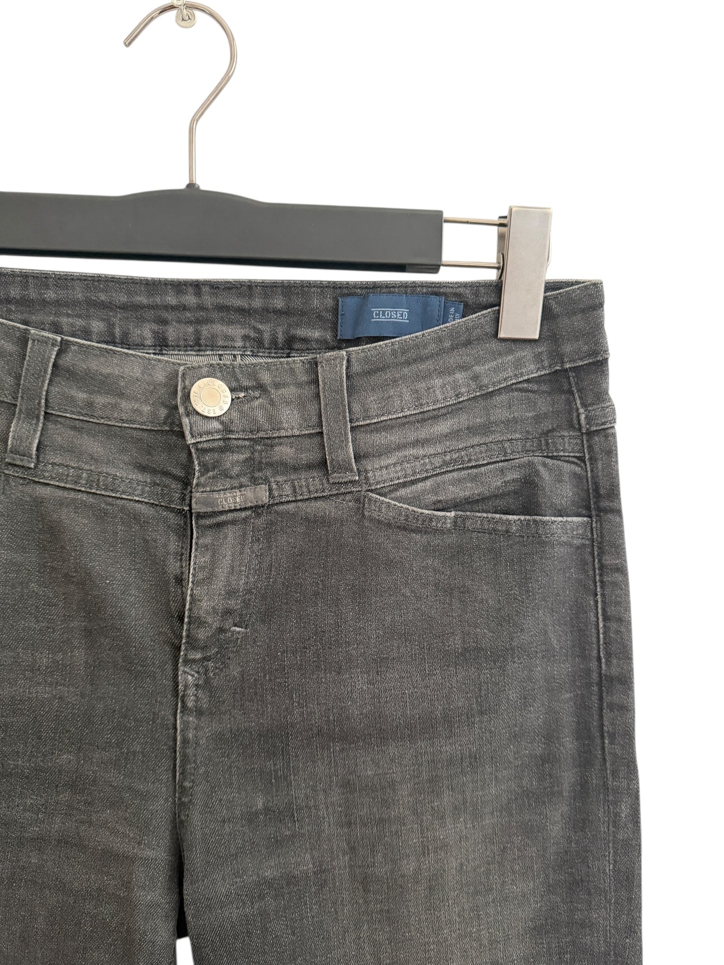Geschlossene Jeans 28