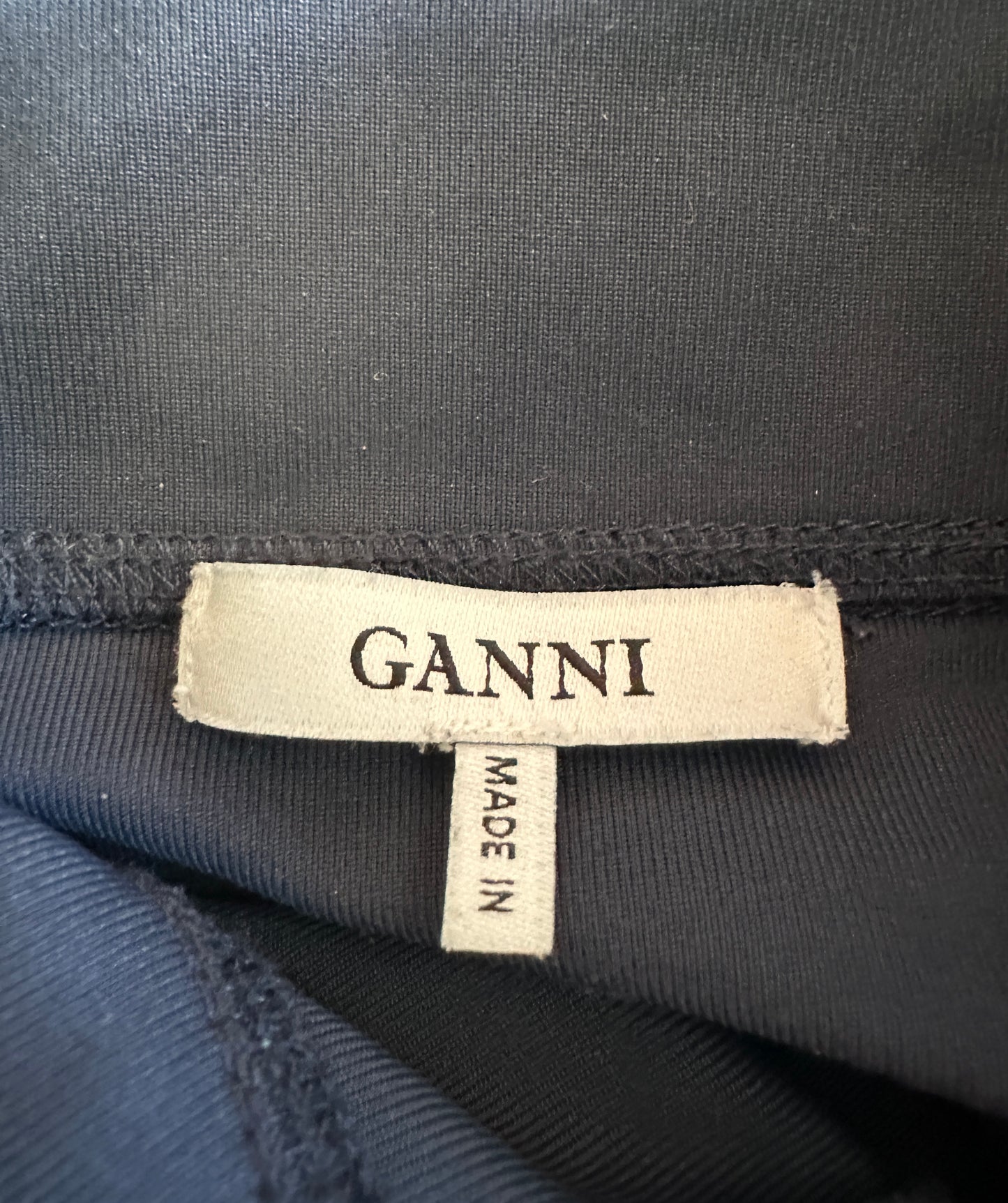 Ganni vest L