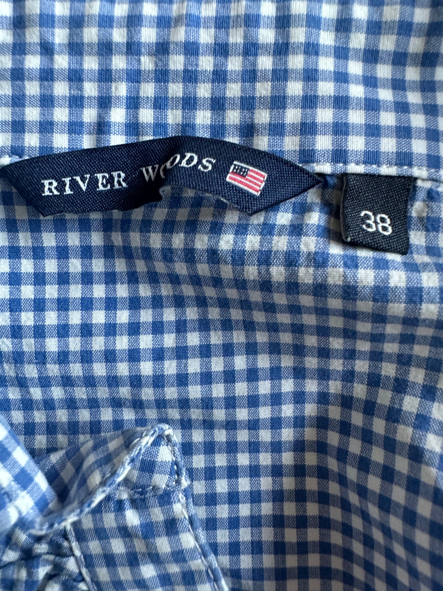 River Woods top M