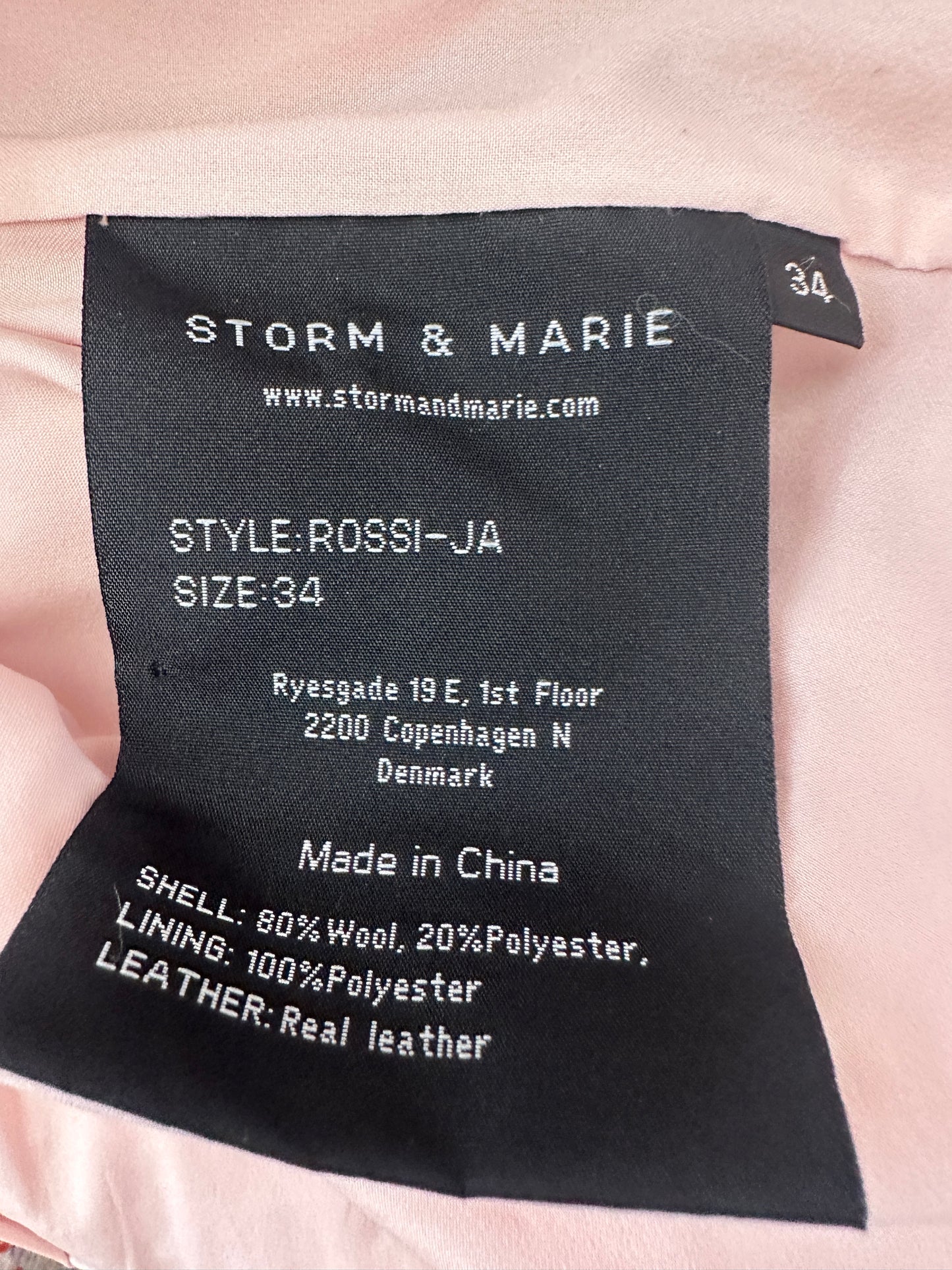 Storm & Marie jas S