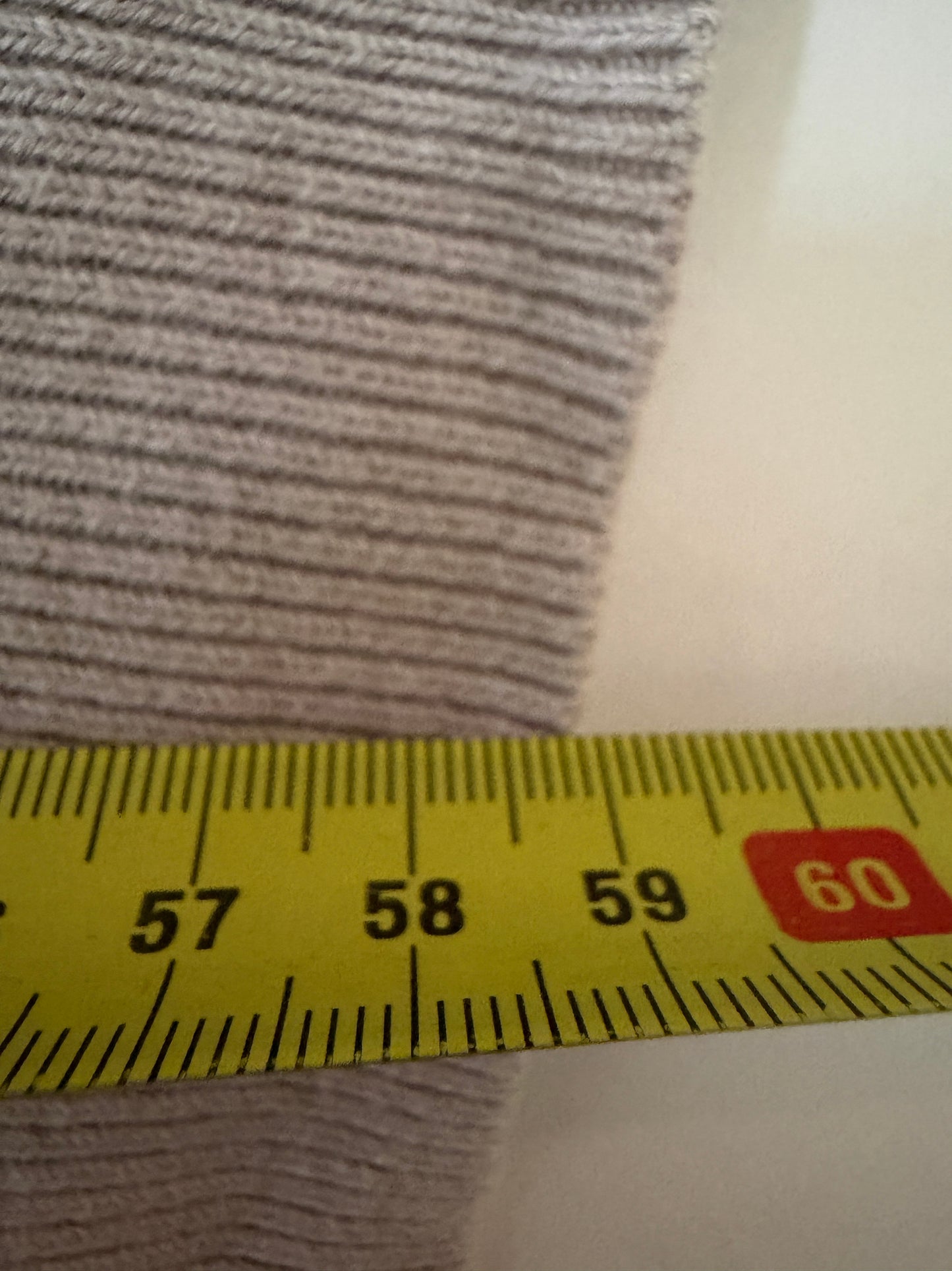 Pullover M wiederholen