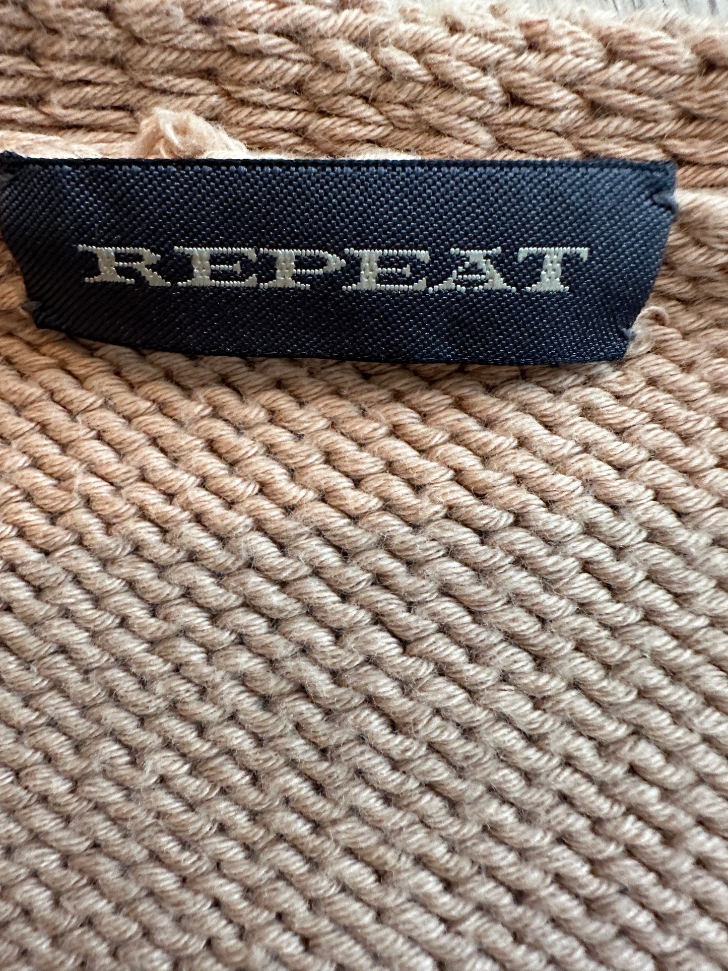 Repeat vest L