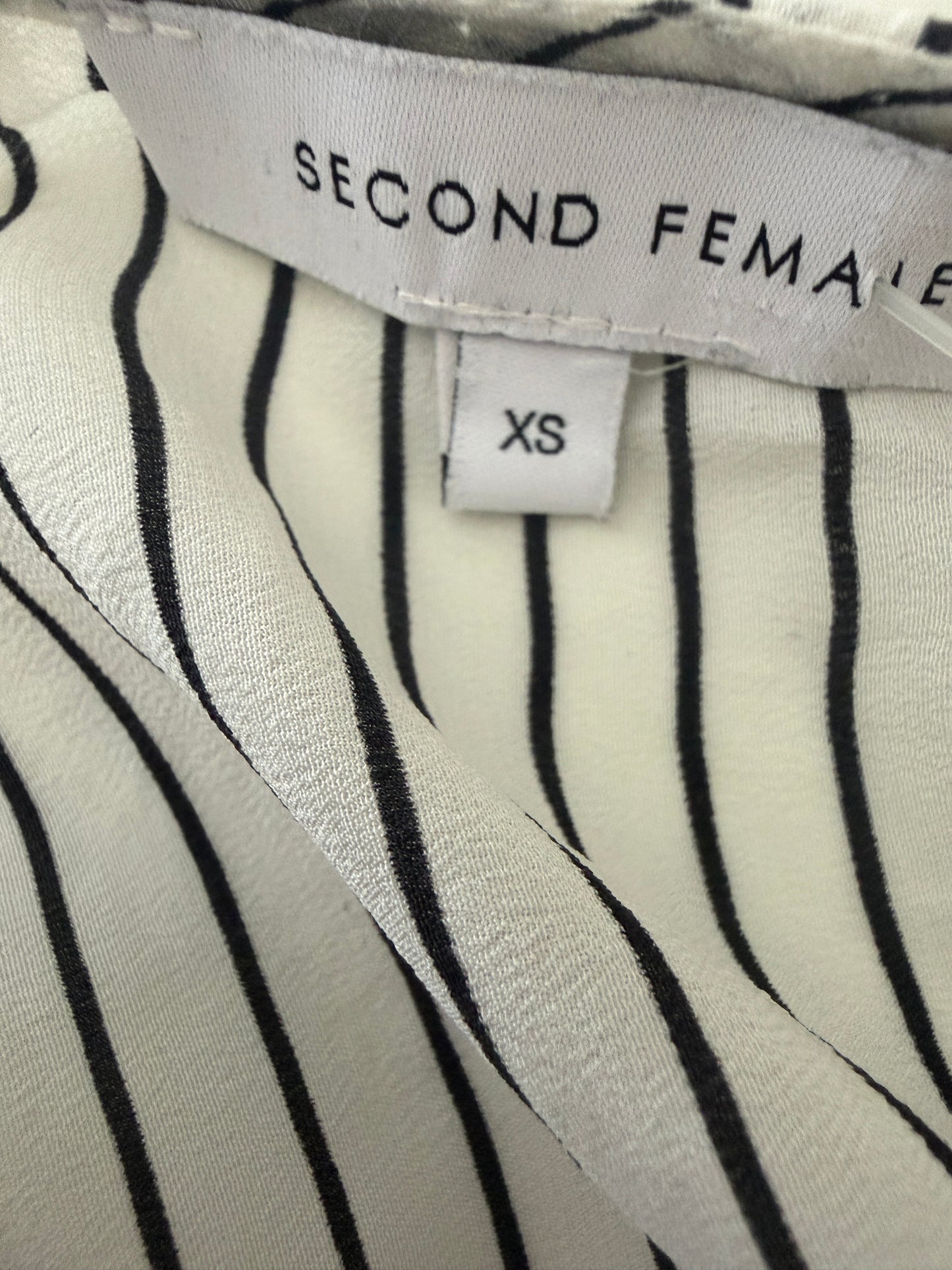 Second Female blouse XS